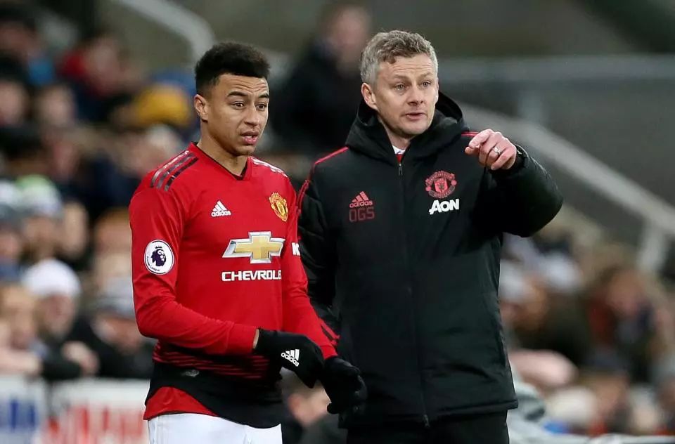 保持冷静的 保持冷静的